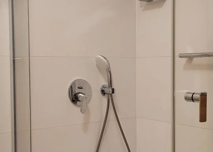 - Rozmberk, Svet A Bastyr * Třeboň